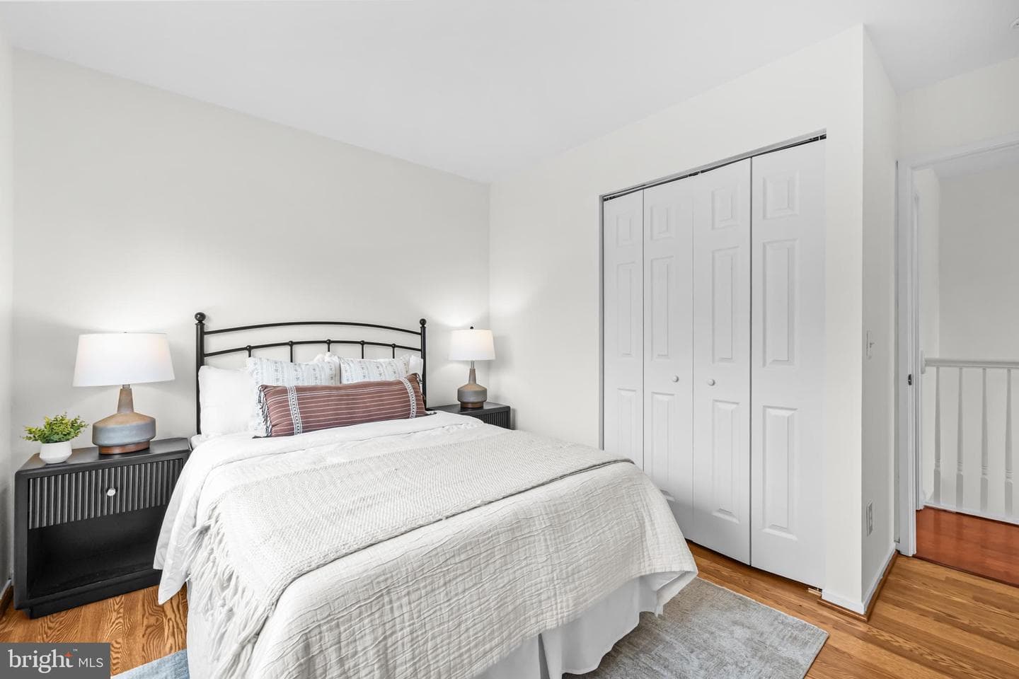 13513 Coates Lane photo 35