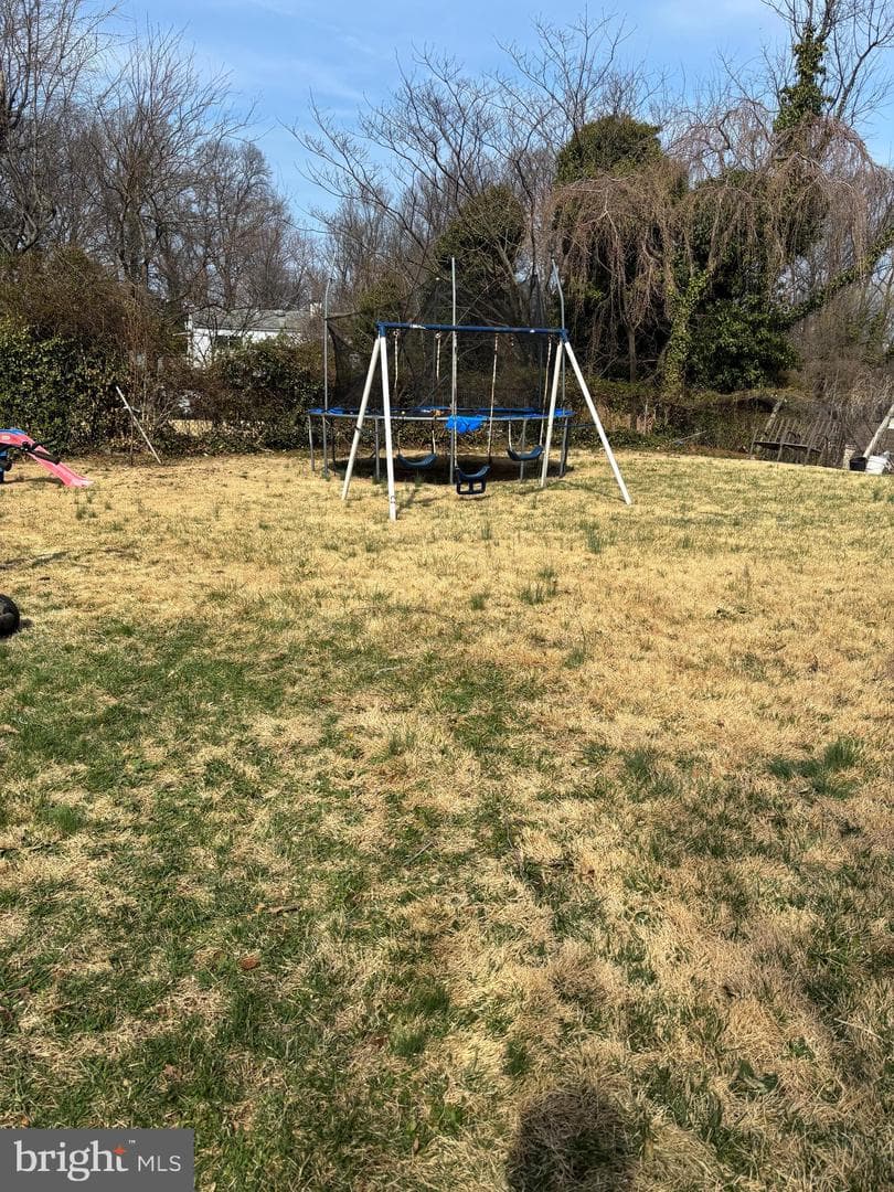 3845 Pinewood Terrace photo 12