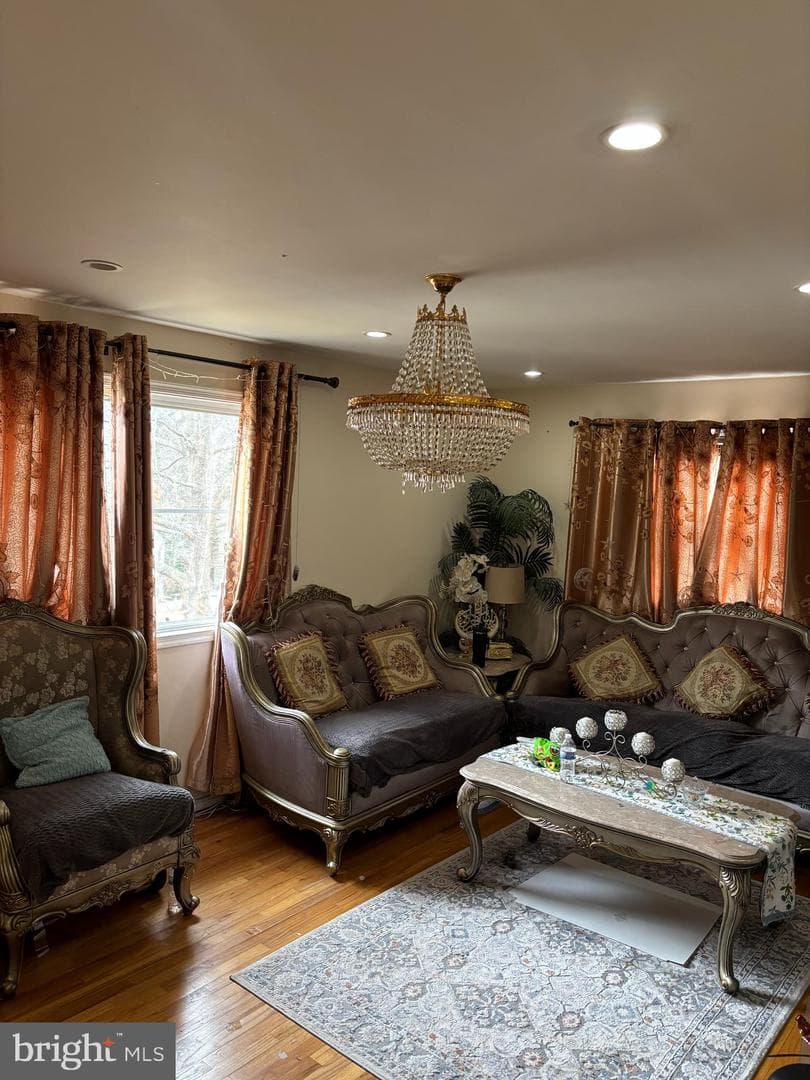 3845 Pinewood Terrace photo 5