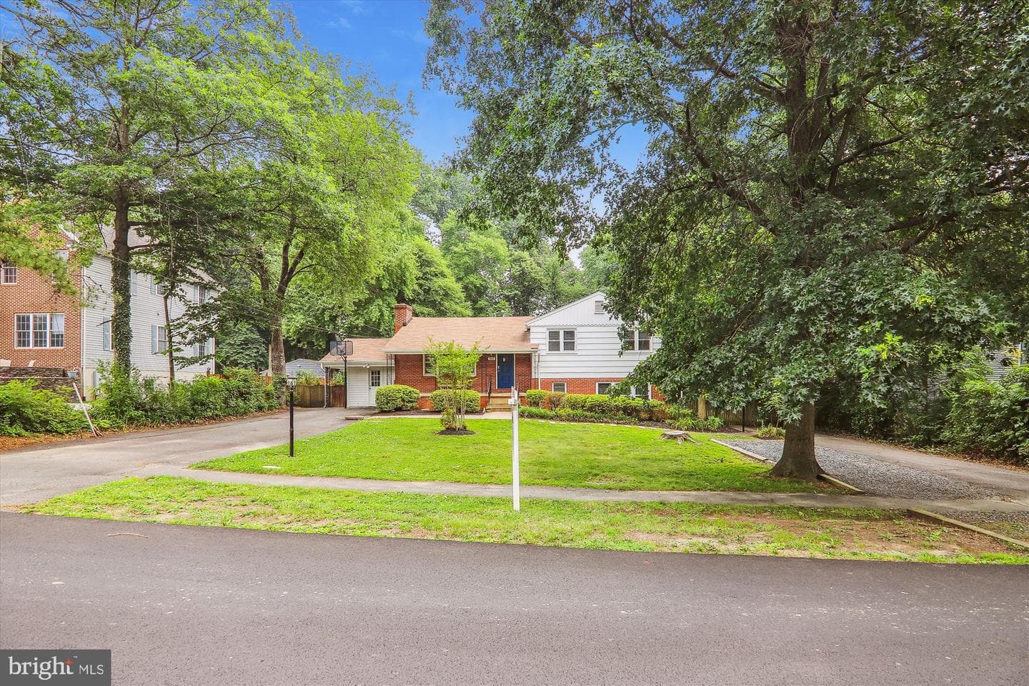 9805 Five Oaks Road photo 4