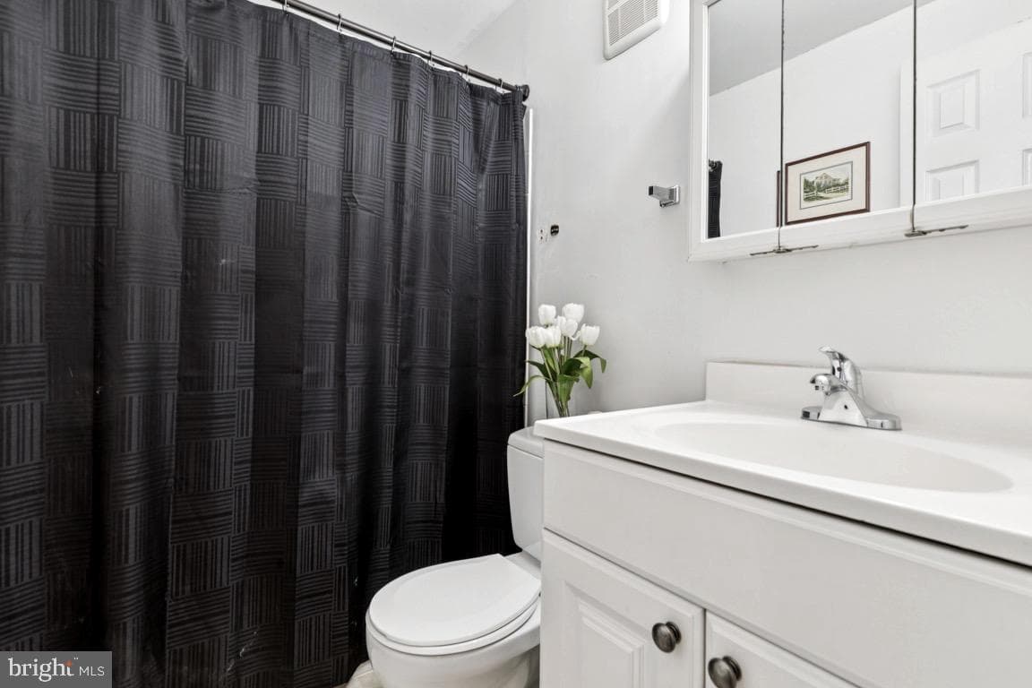 2405 Tatnuck Court photo 14