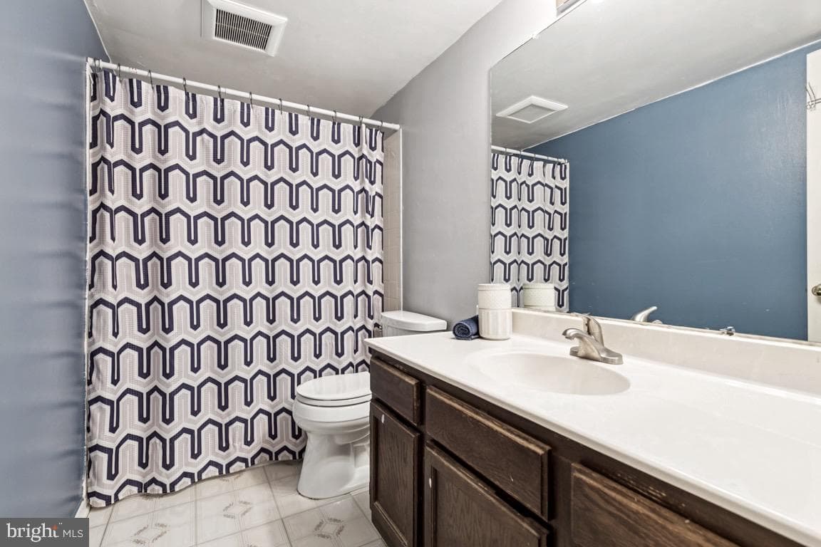 2405 Tatnuck Court photo 15