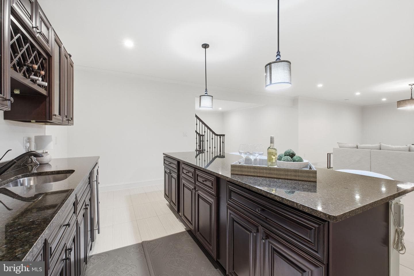 609 Kingsley Road SW photo 4