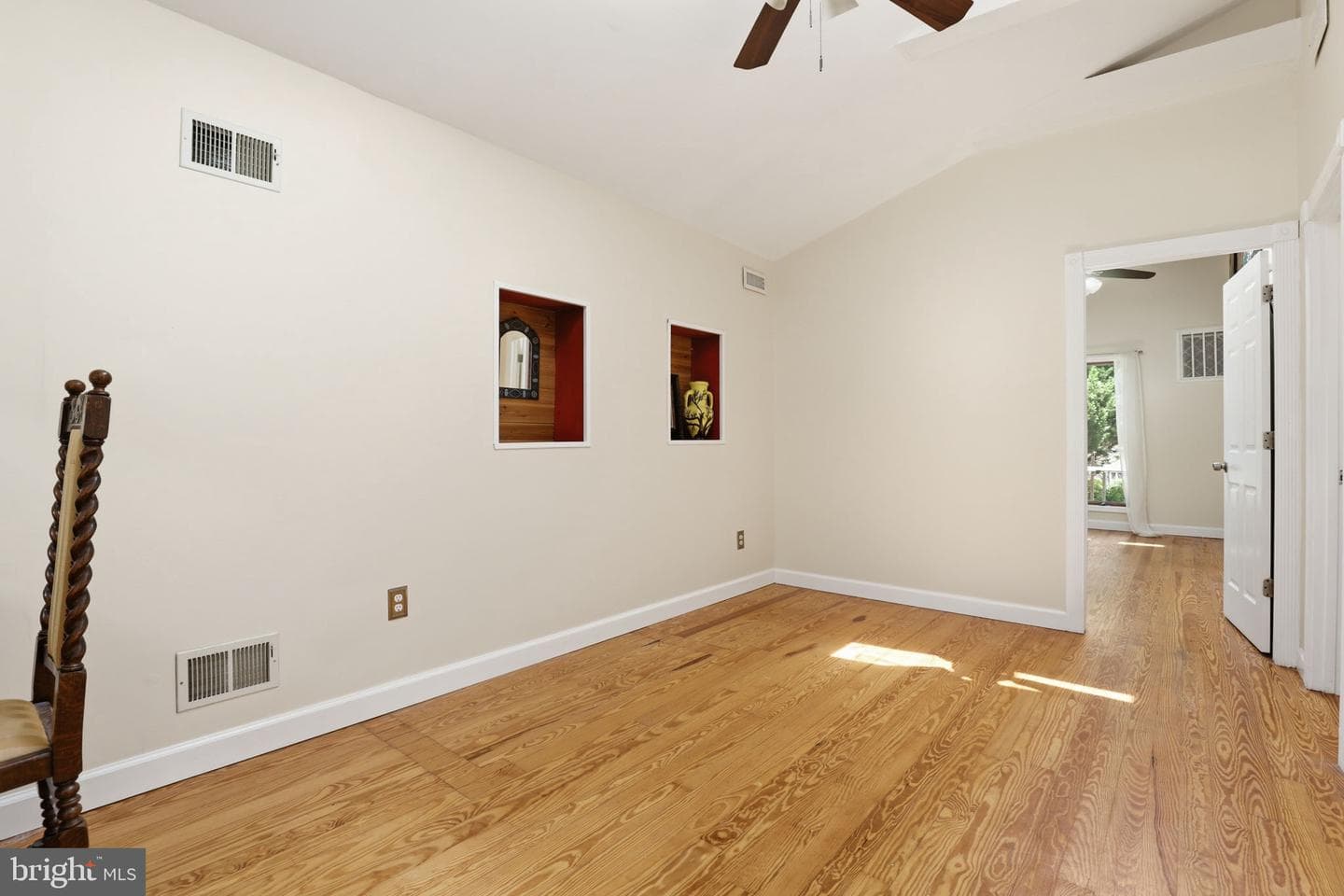 6811 Valley Brook Drive photo 24