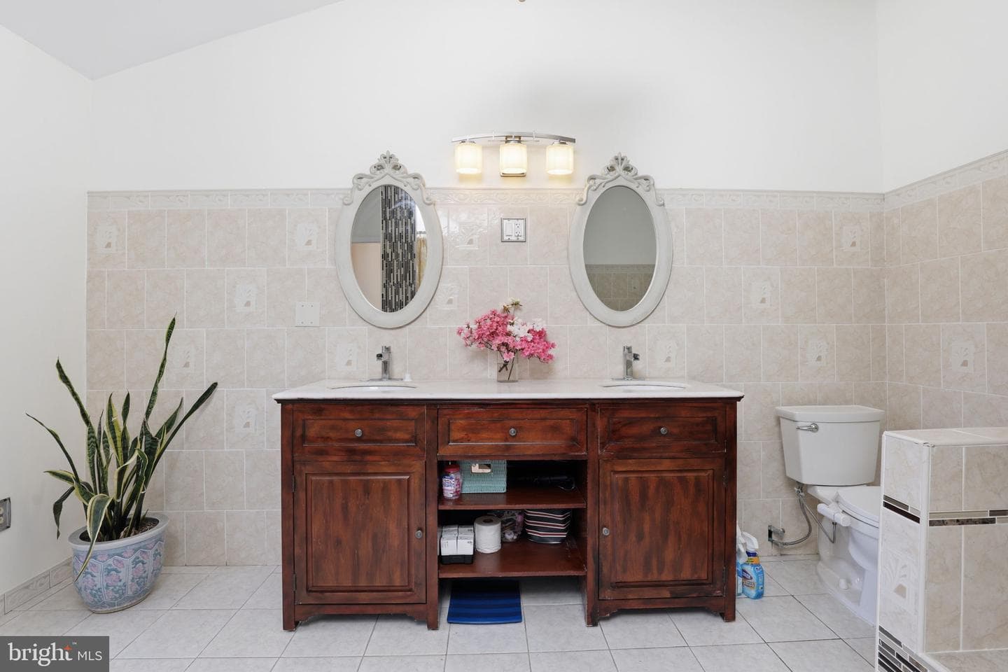 6811 Valley Brook Drive photo 31