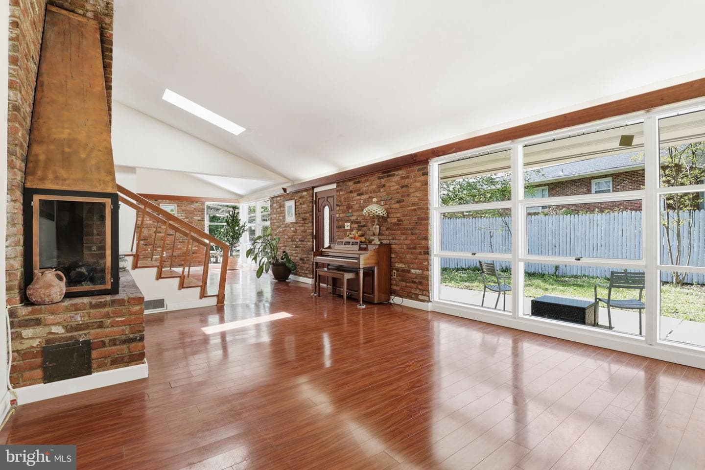 6811 Valley Brook Drive photo 4