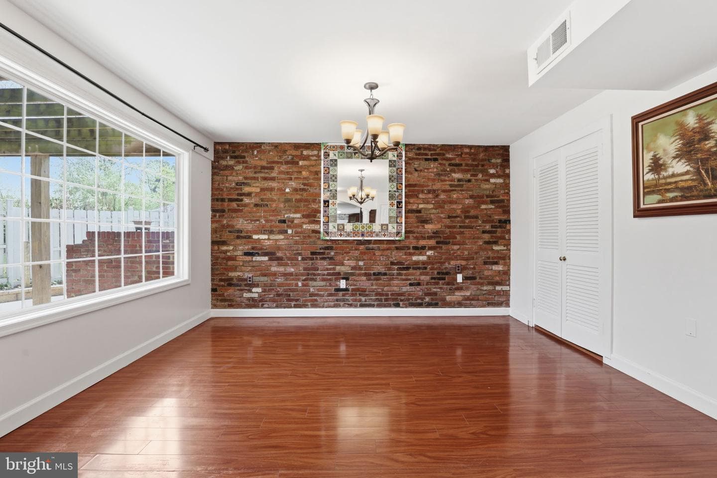 6811 Valley Brook Drive photo 7