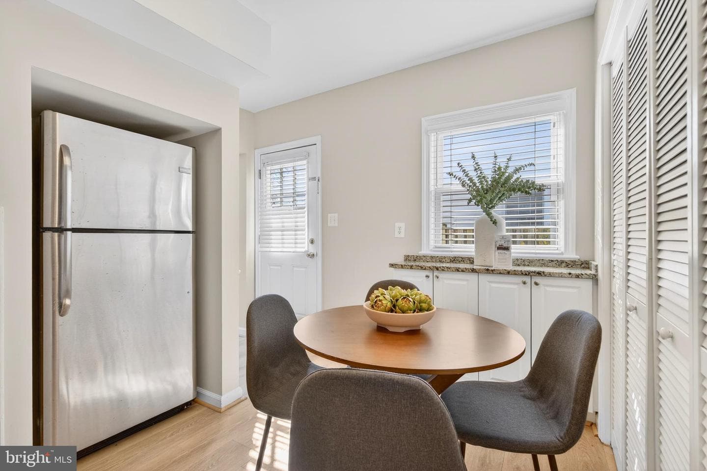 2800 Cameron Road photo 11