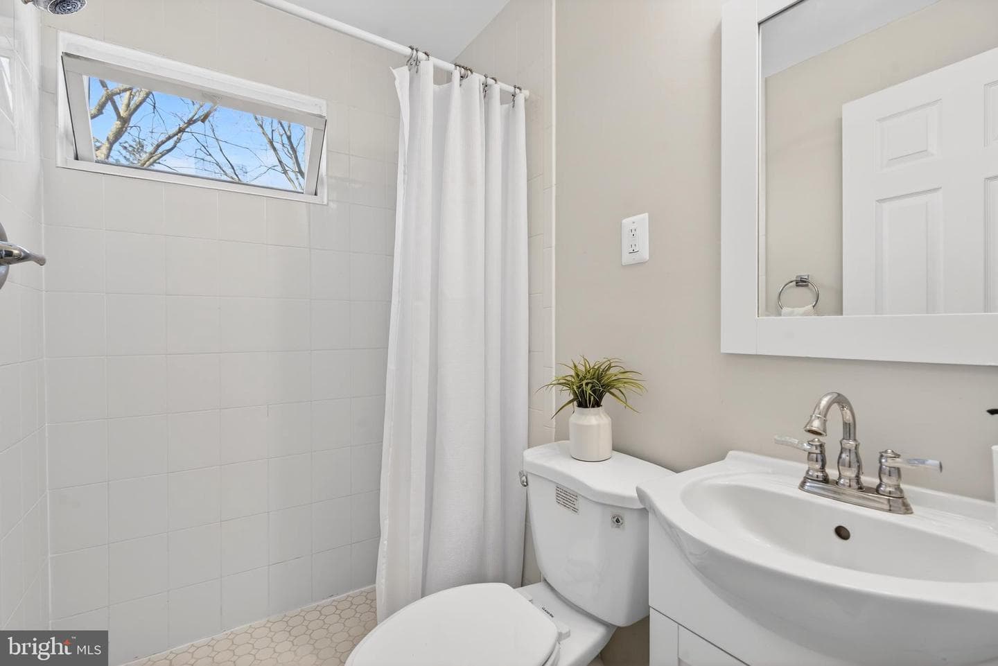 2800 Cameron Road photo 24
