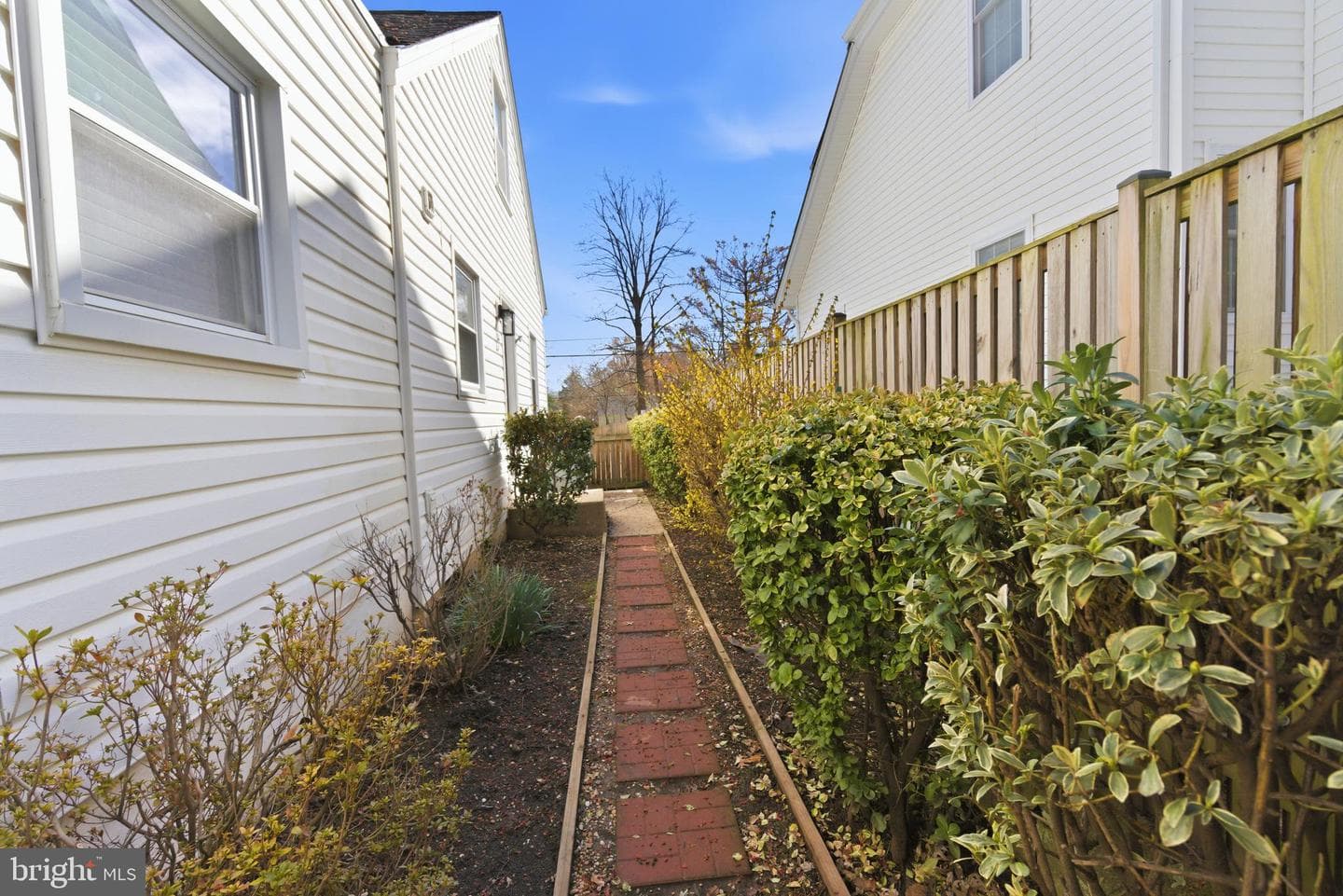 2800 Cameron Road photo 33