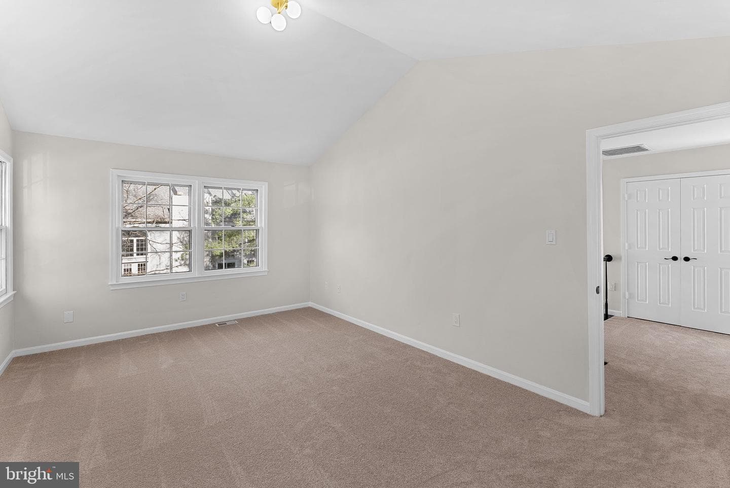 8228 Maple Ridge Avenue photo 33