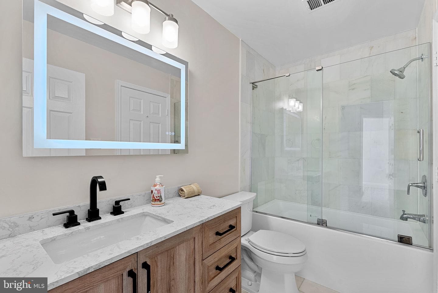 8228 Maple Ridge Avenue photo 36