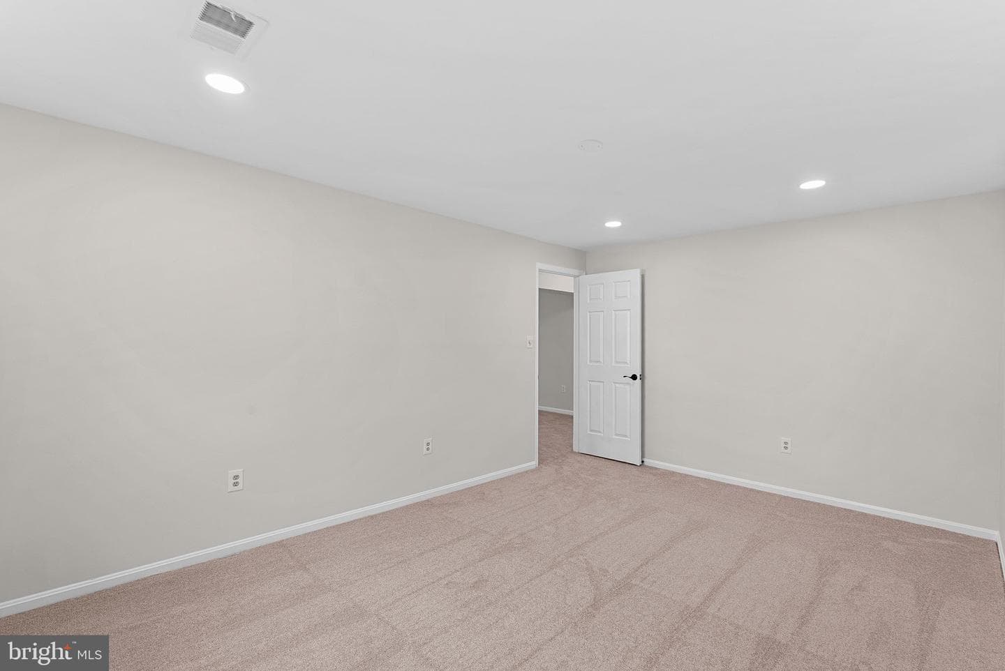 8228 Maple Ridge Avenue photo 45