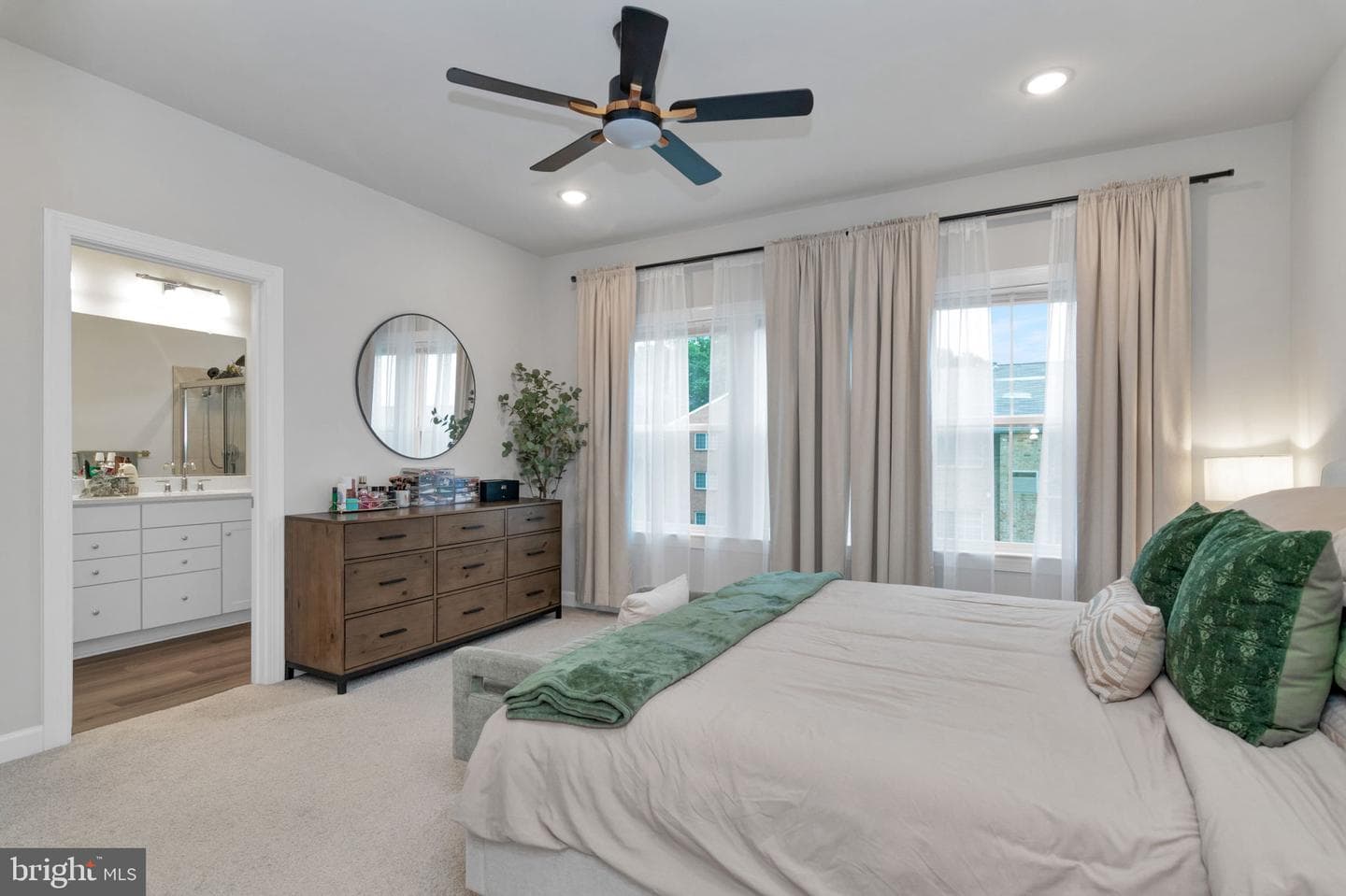7203 Mountaineer Dr photo 21