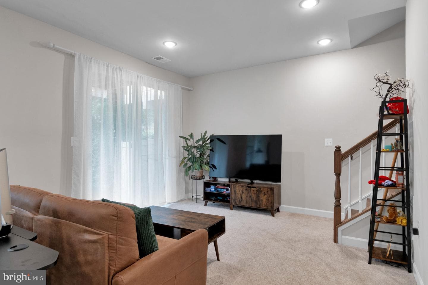 7203 Mountaineer Dr photo 5