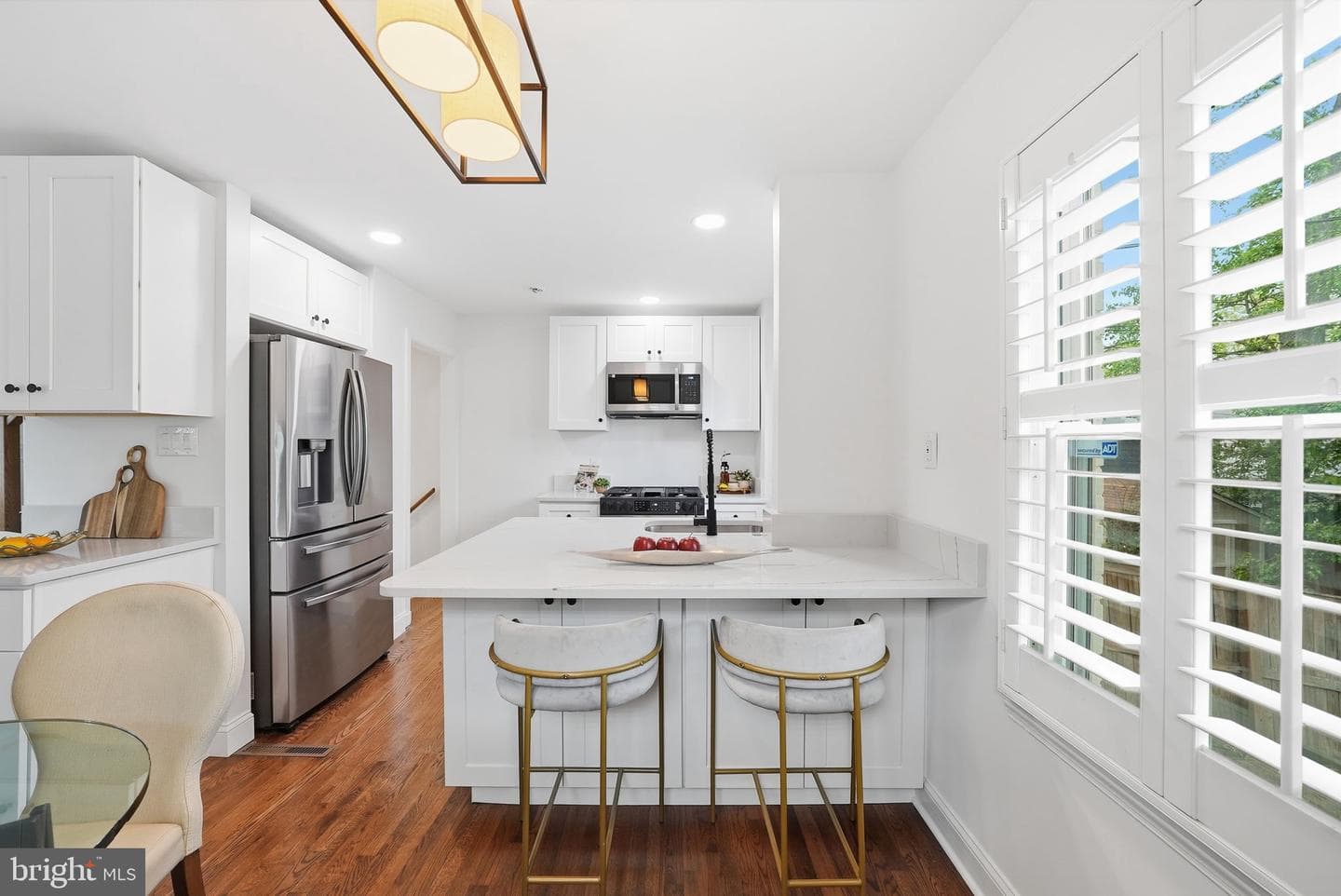 2212 Huntington Avenue photo 11