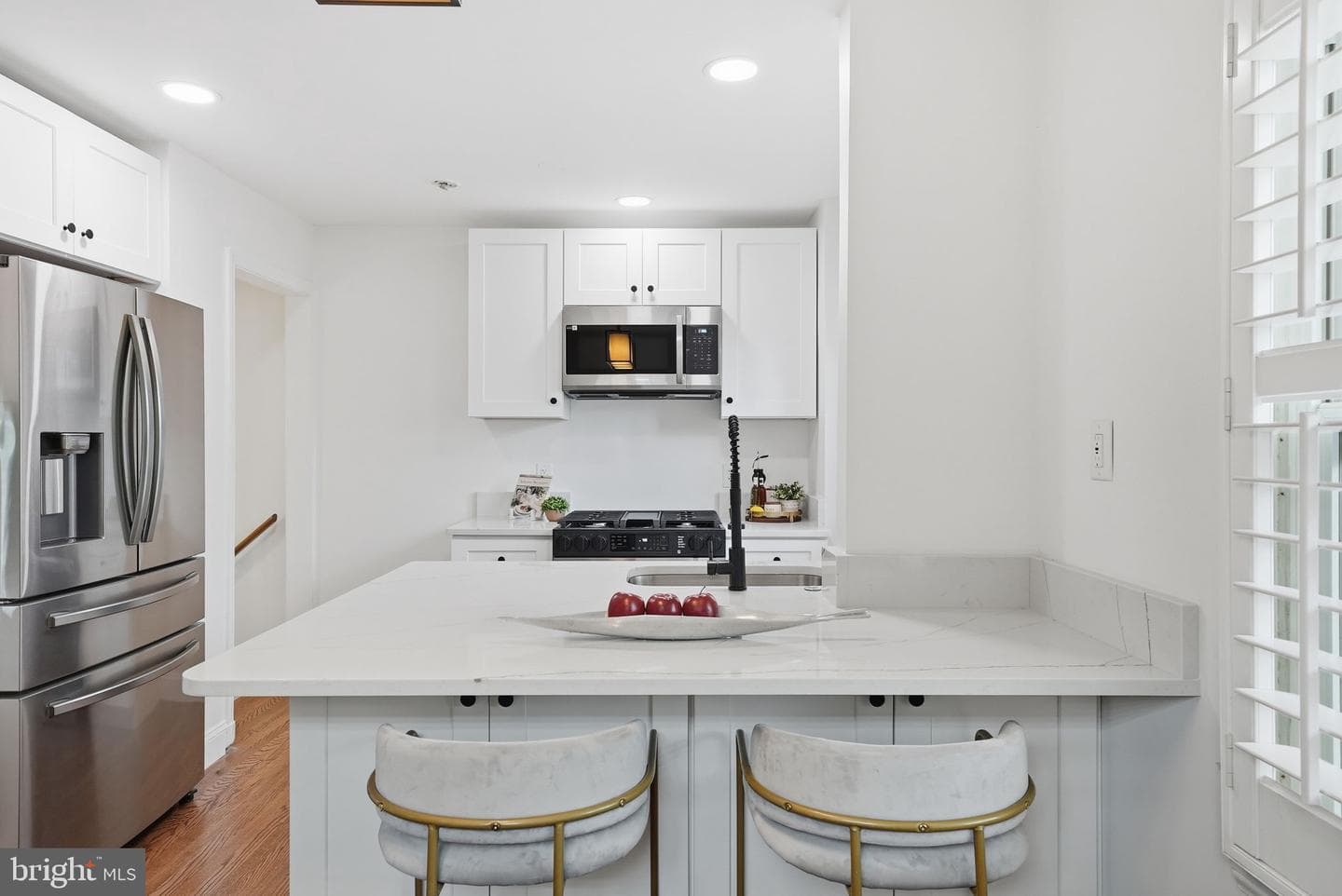 2212 Huntington Avenue photo 12