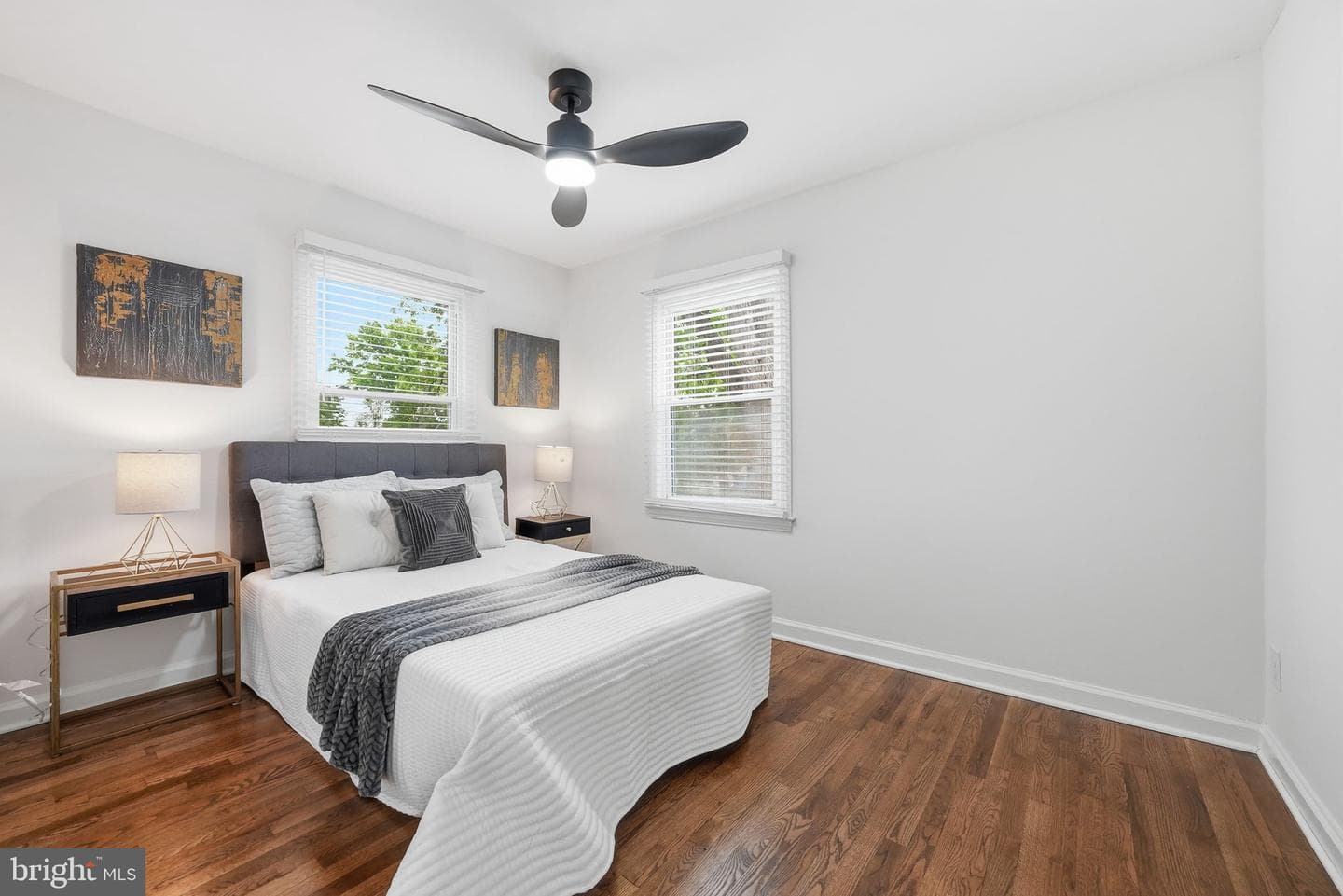 2212 Huntington Avenue photo 24