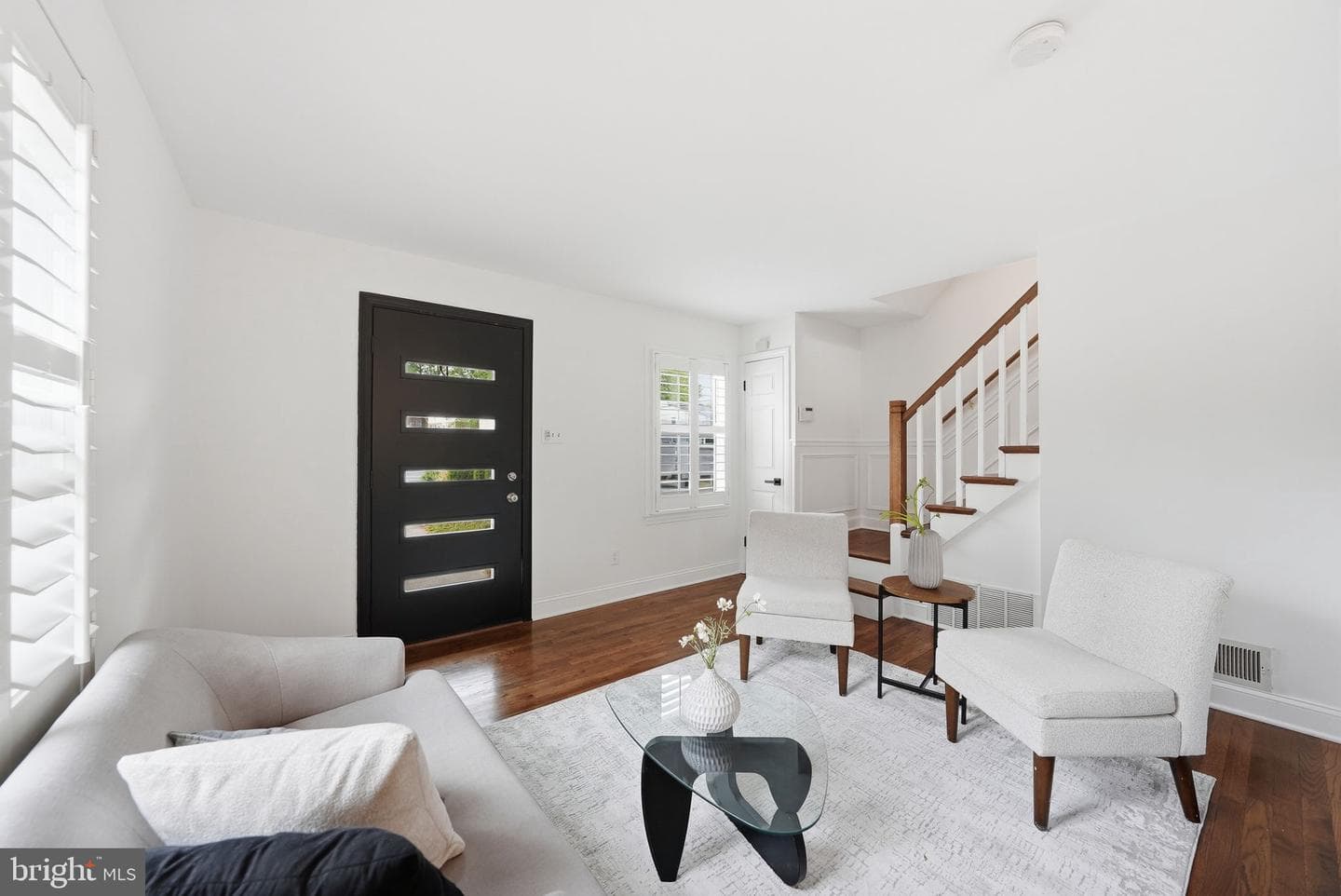 2212 Huntington Avenue photo 4