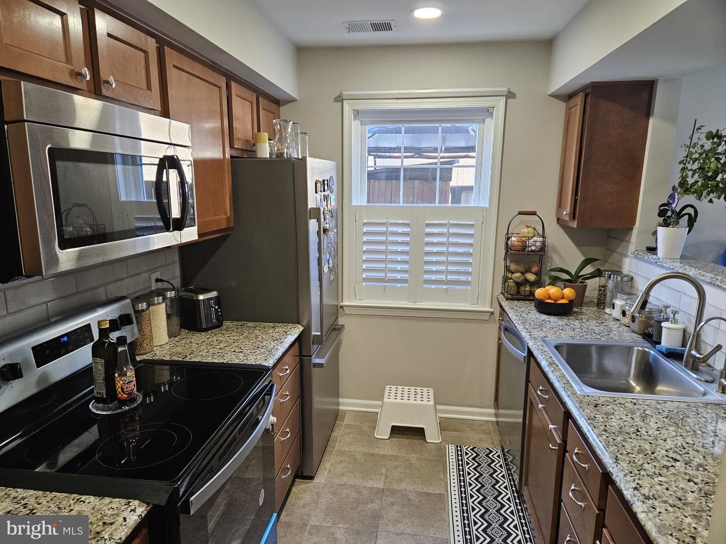 9790 Hagel Circle photo 16