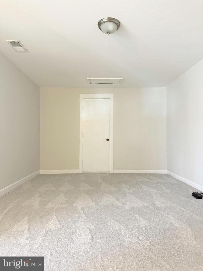 2215 Sanibel Drive photo 9