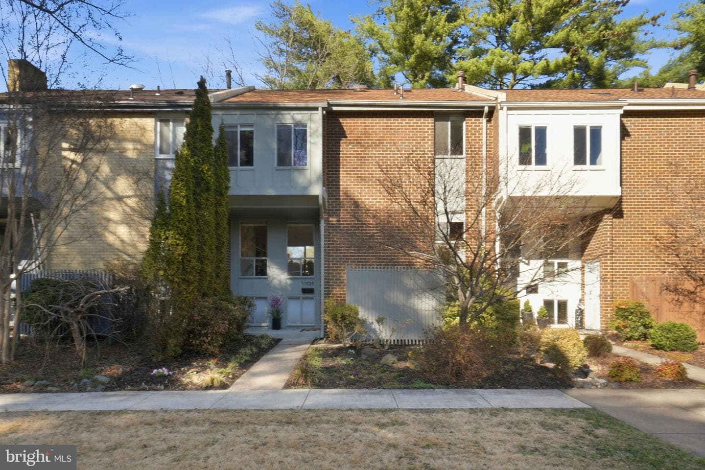 11025 Saffold Way photo 1