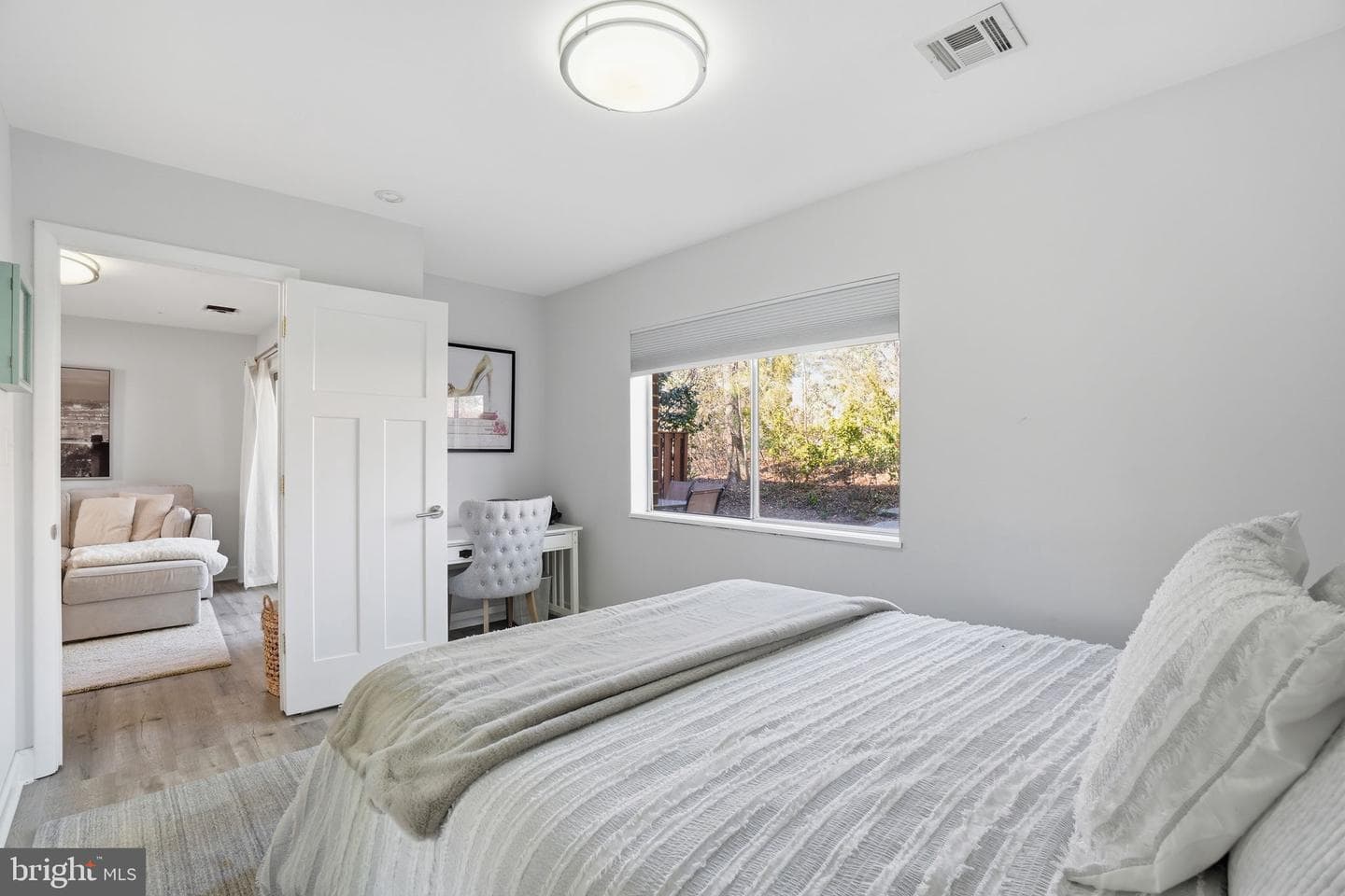 11025 Saffold Way photo 31