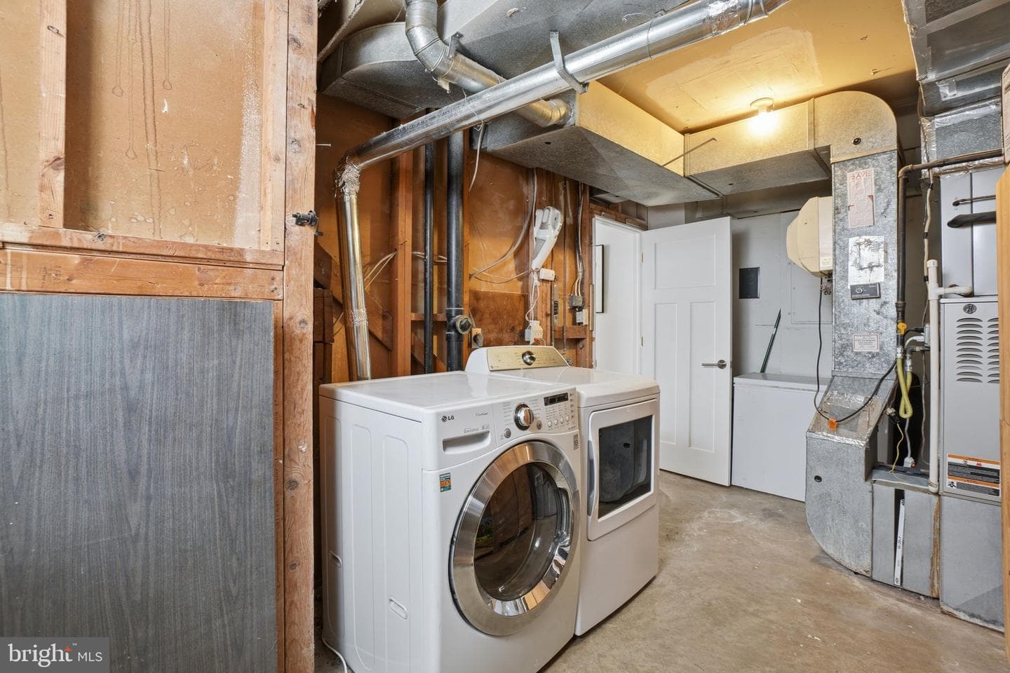 11025 Saffold Way photo 34