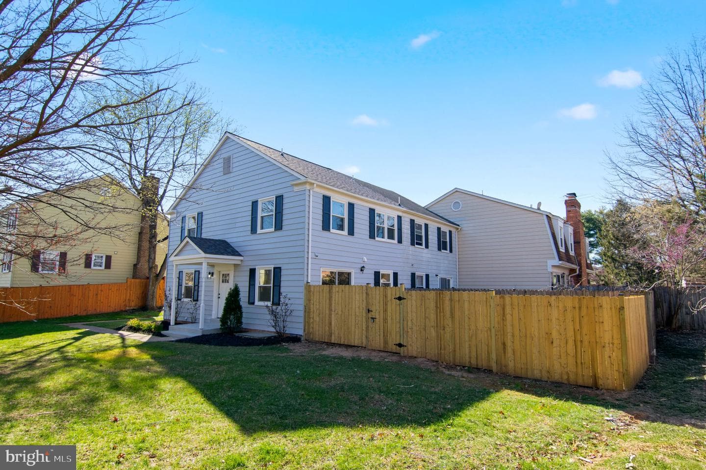 412 Magnolia Court photo 4