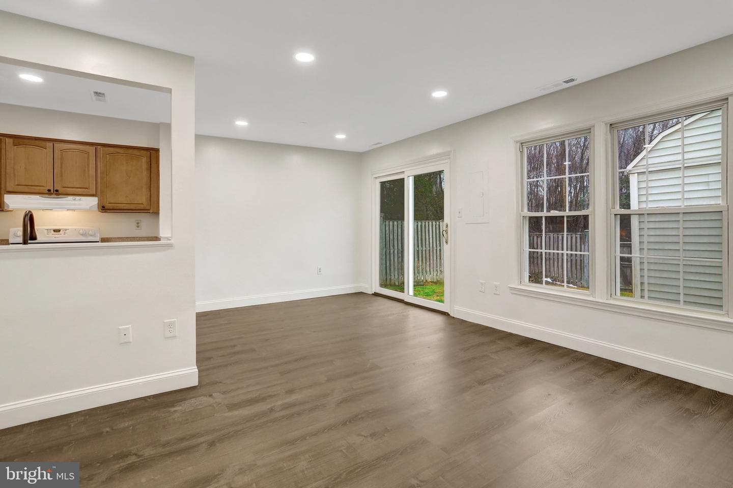 5840 Burke Manor Court photo 11