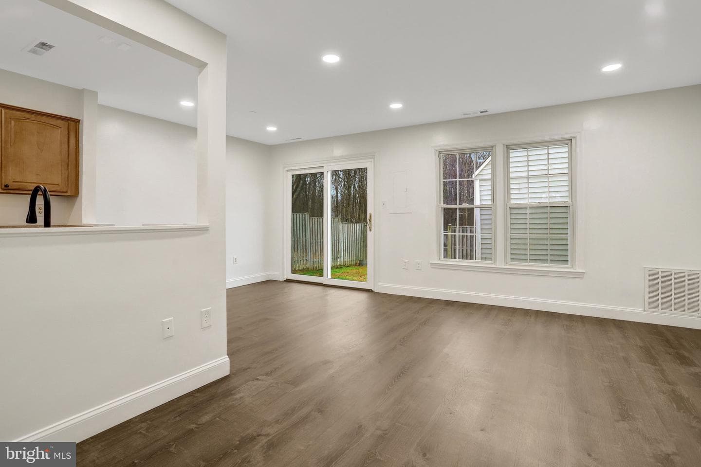 5840 Burke Manor Court photo 12