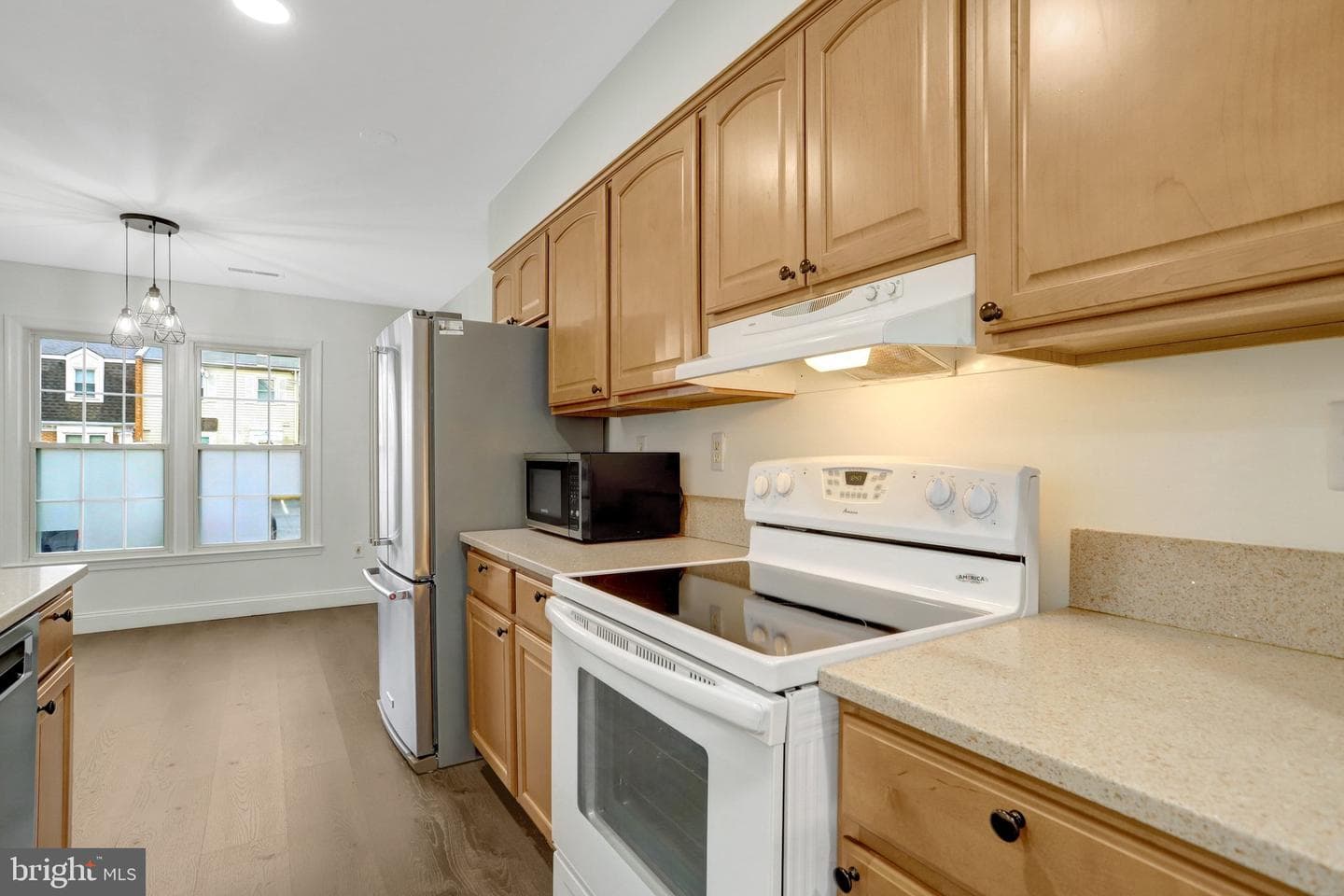5840 Burke Manor Court photo 5