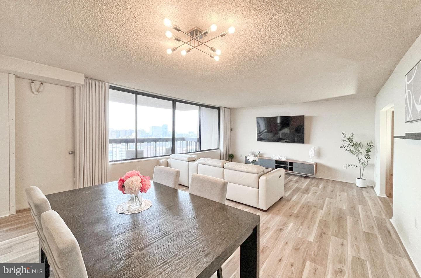 3705 S George Mason Drive #1811s photo 15