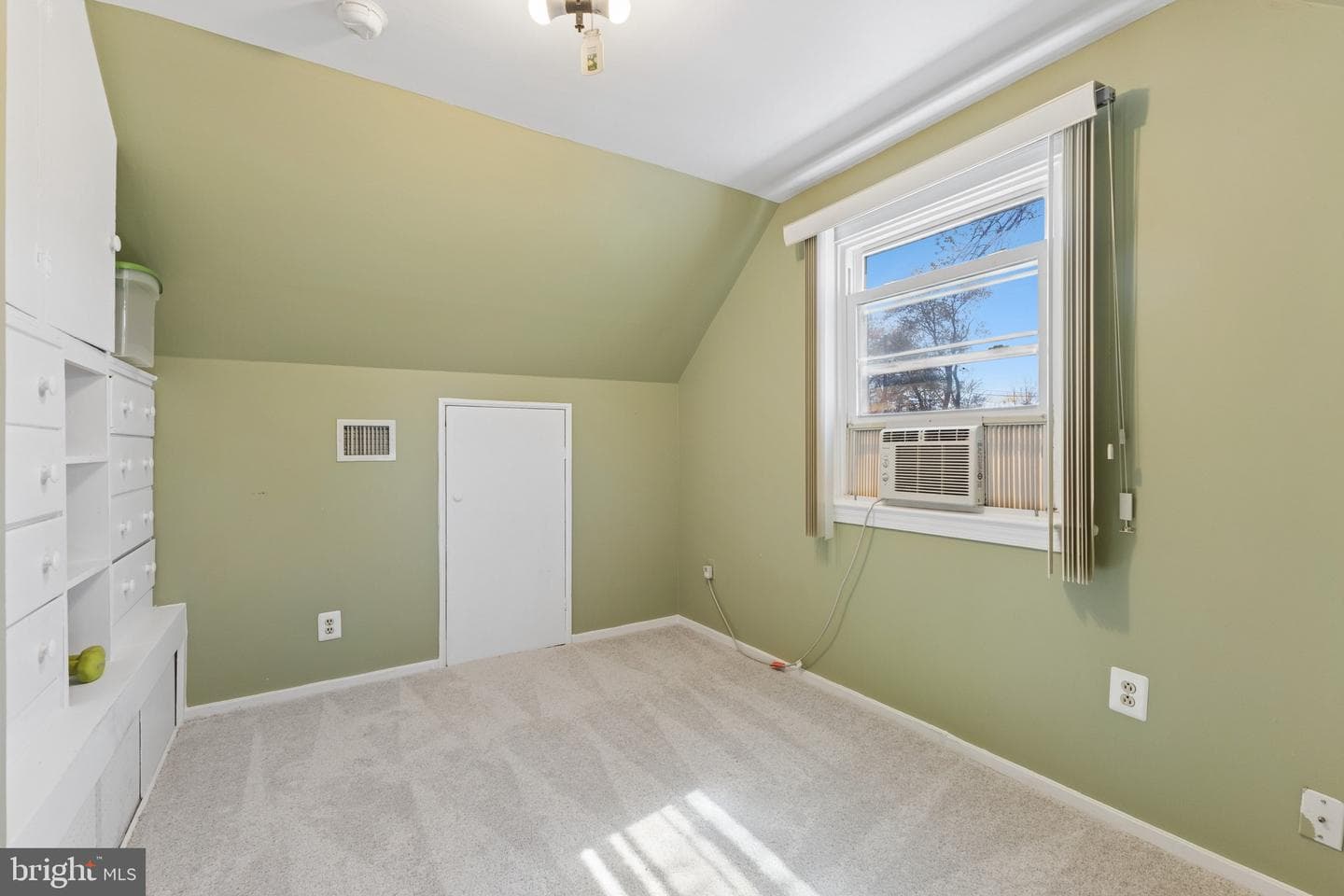 6909 Columbia Drive photo 18