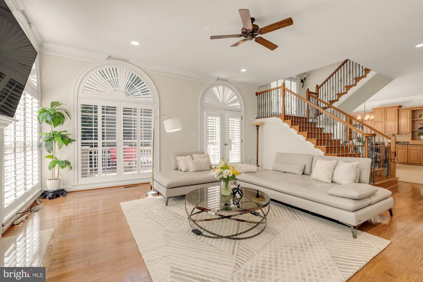 6238 Linway Terrace photo 9