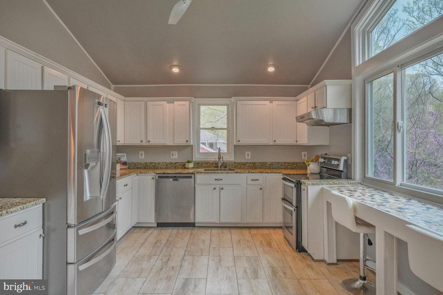 6532 Spring Valley Drive photo 13