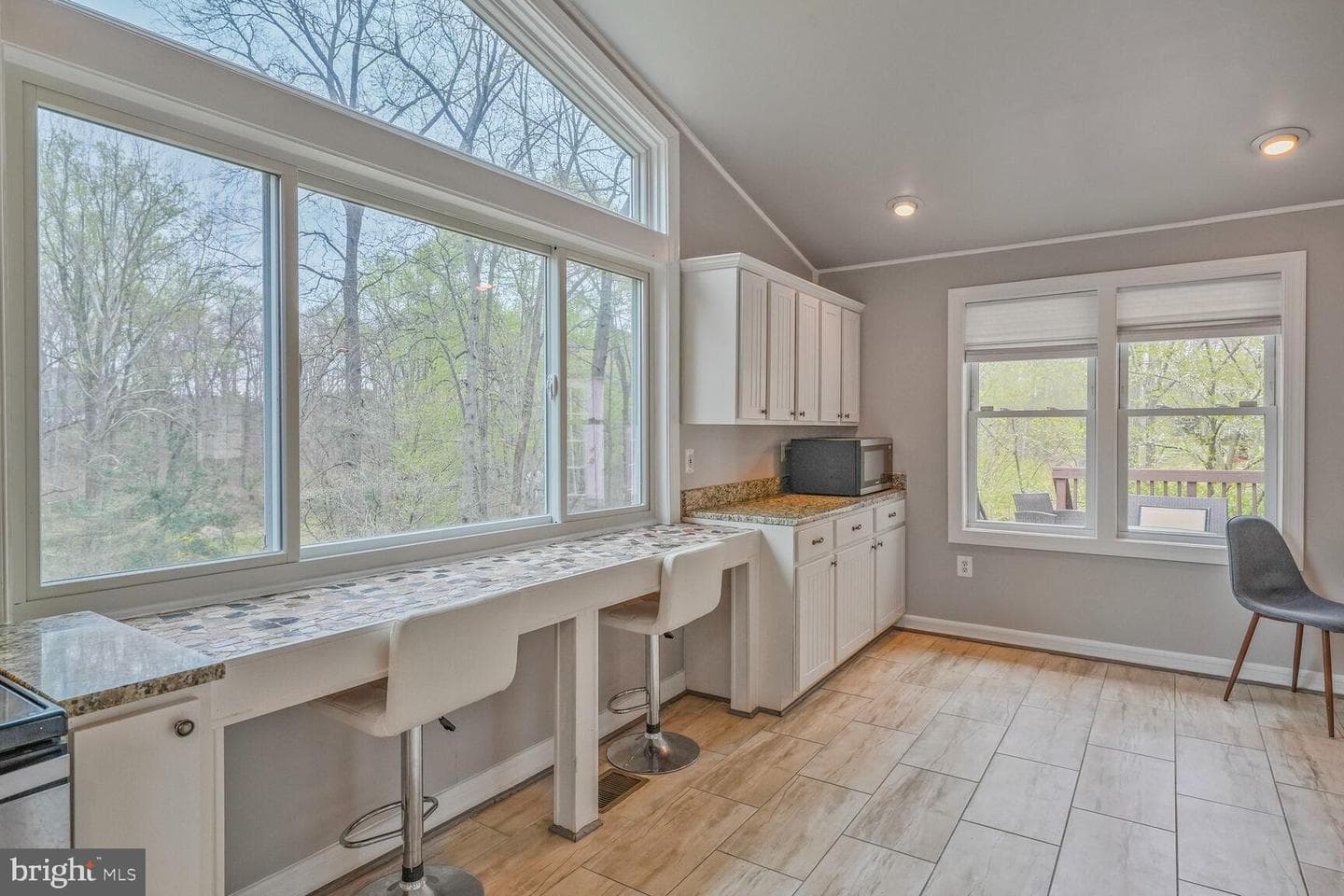 6532 Spring Valley Drive photo 15