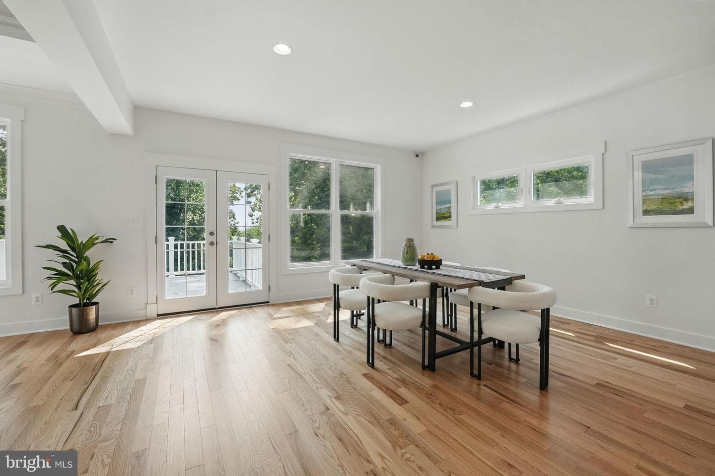 3857 Pinewood Terrace photo 10