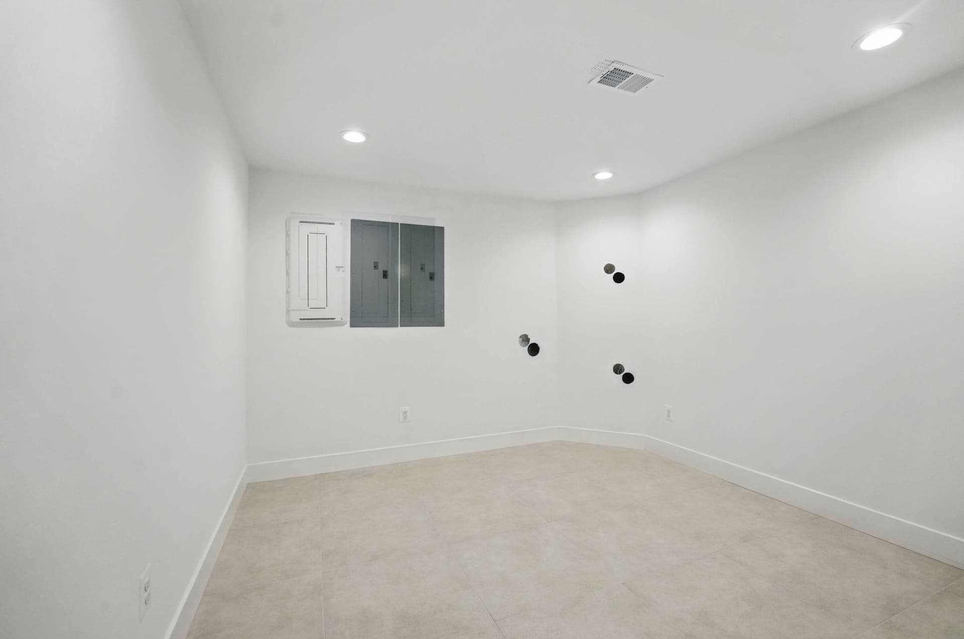 3857 Pinewood Terrace photo 40