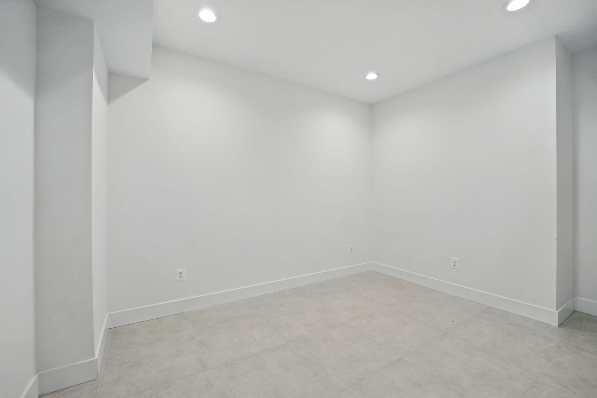 3857 Pinewood Terrace photo 42