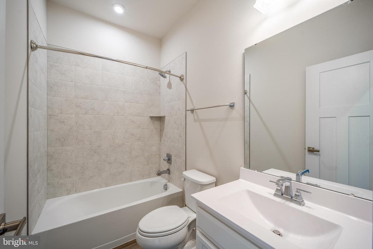 14062 Sunrise Valley Drive photo 18