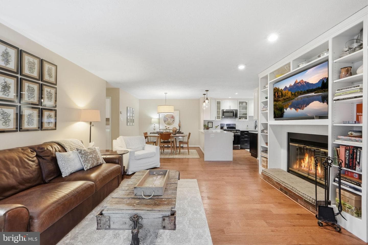 10024 Oakton Terrace Road photo 11
