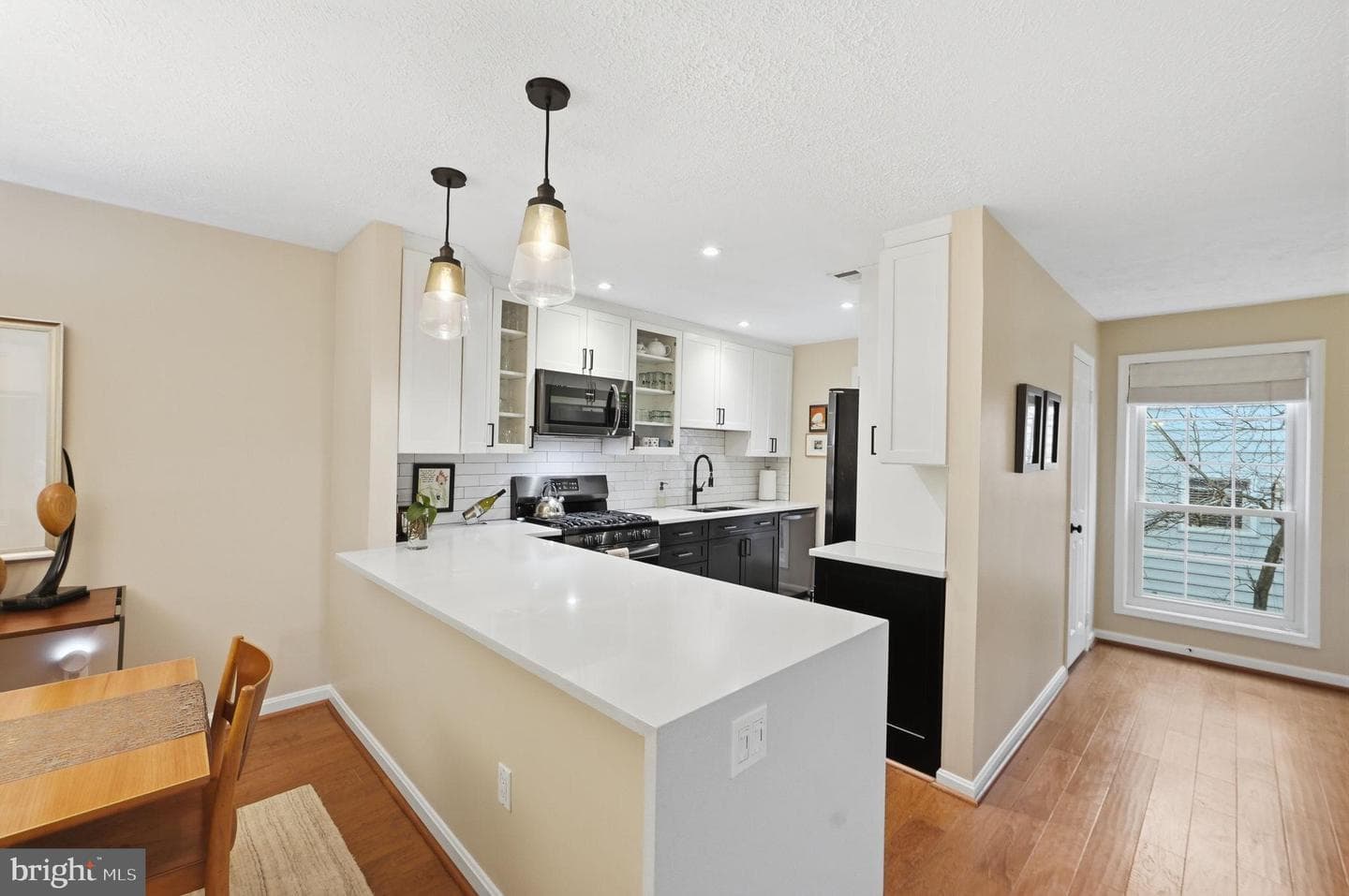 10024 Oakton Terrace Road photo 12