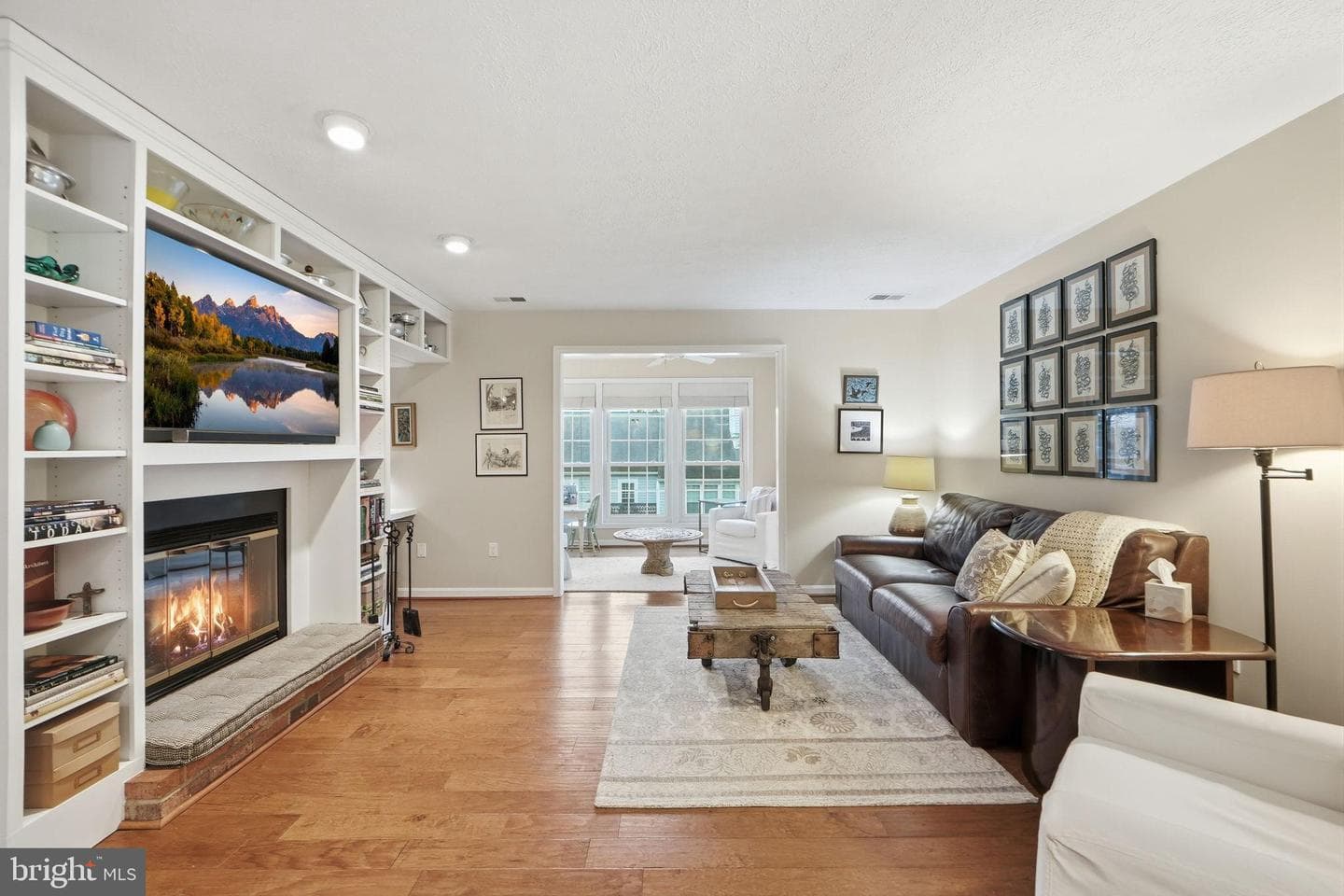10024 Oakton Terrace Road photo 5