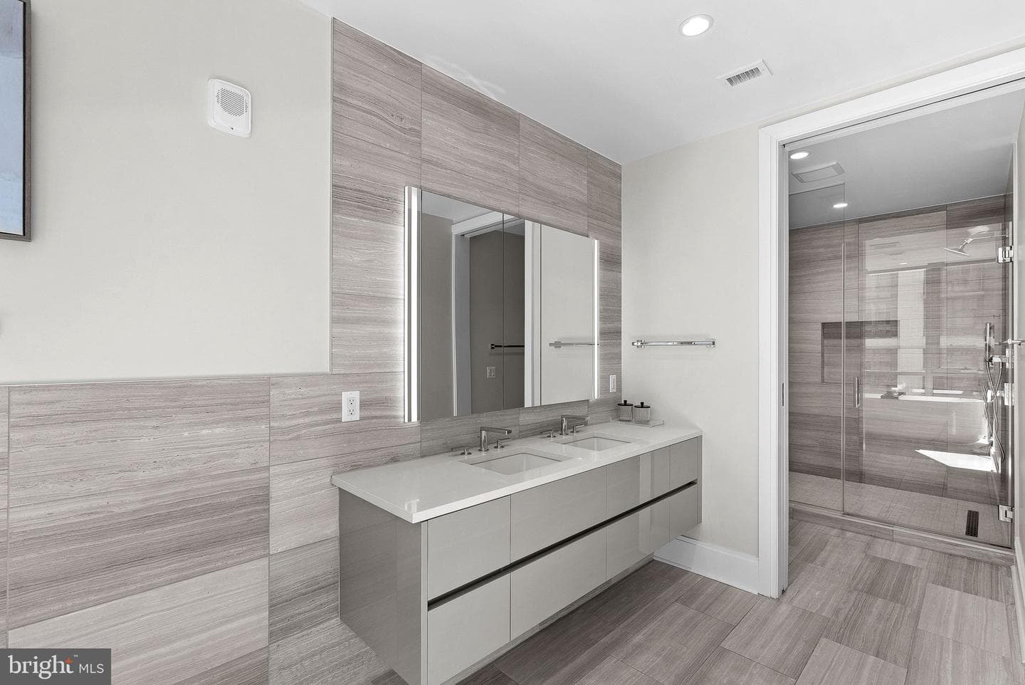 7887 Jones Branch Drive #1701 photo 24