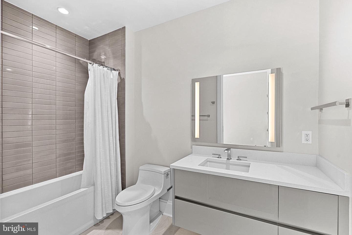 7887 Jones Branch Drive #1701 photo 33