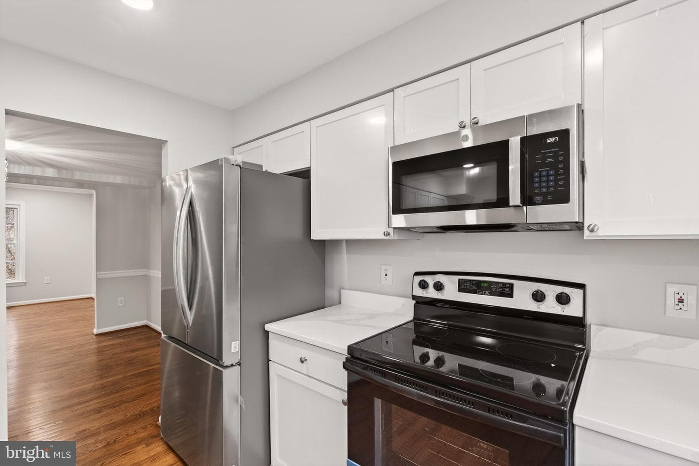 8219 Doctor Craik Court photo 15