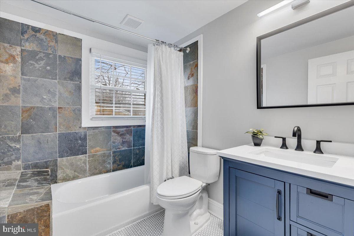 13113 Madonna Lane photo 24