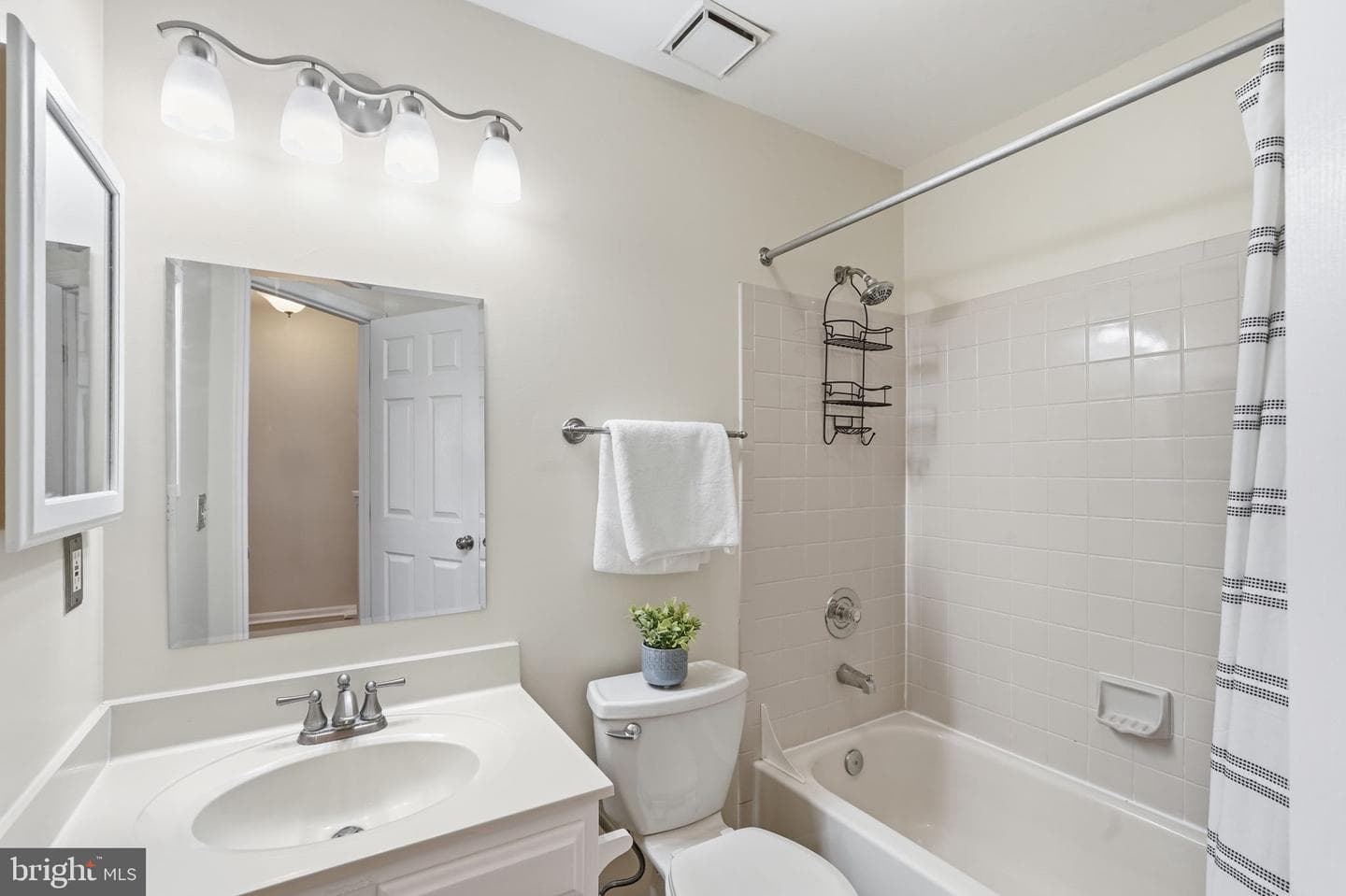 6005 Pieco Court photo 20