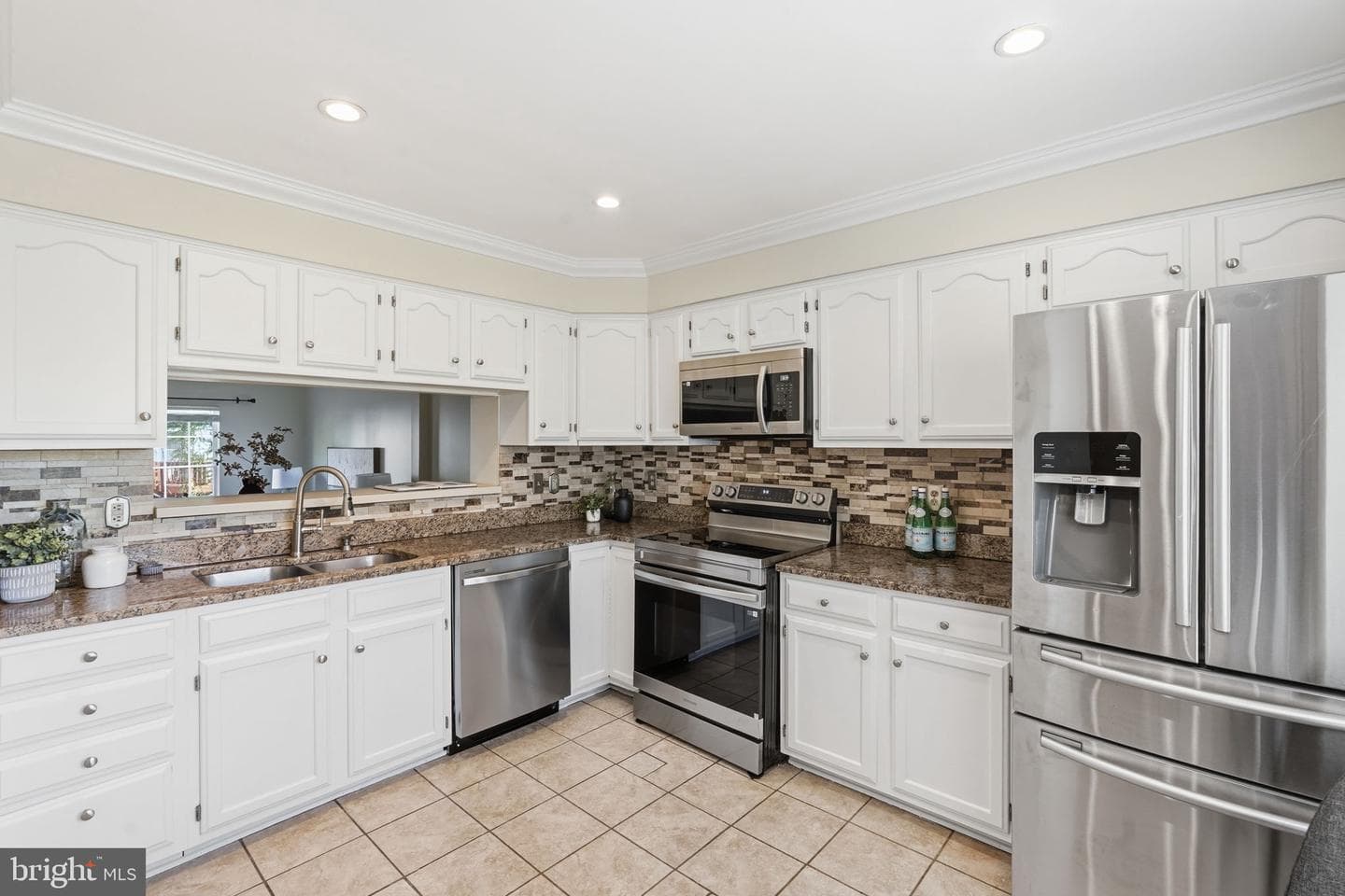 6005 Pieco Court photo 9